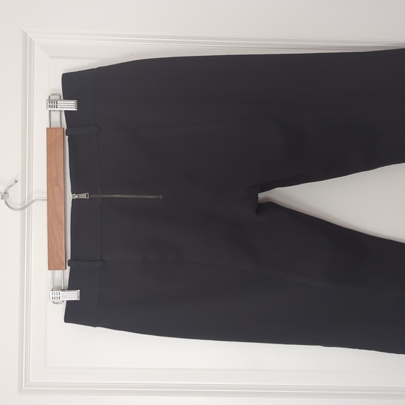 Ann Taylor Back Zip Seamed Slim Straight Stretch Pant size 10 Petite Black - Picture 3 of 11